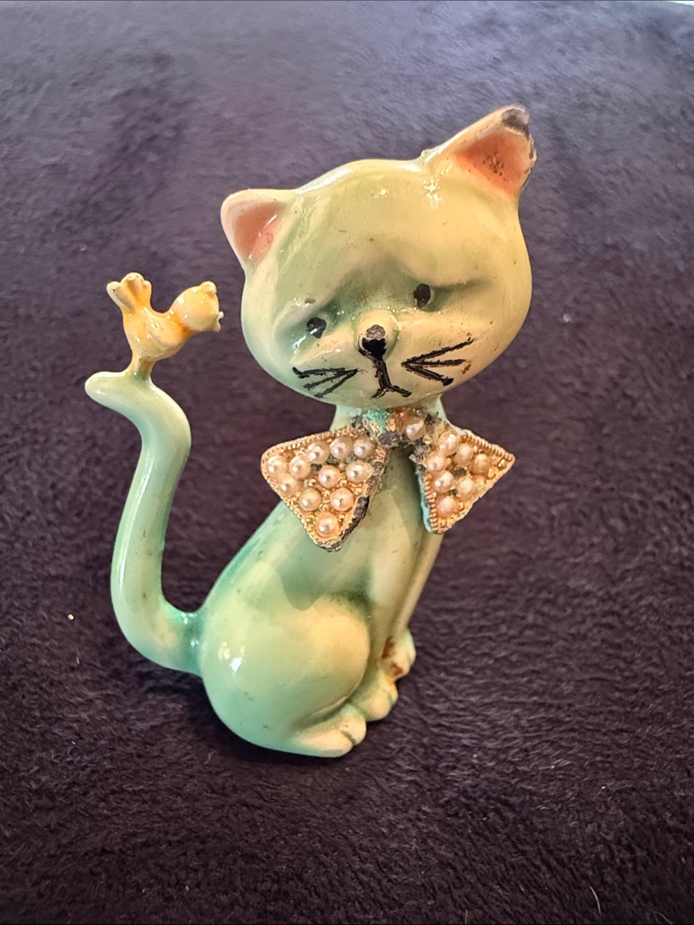 VINTAGE, HAR, Cat with Bird Brooch